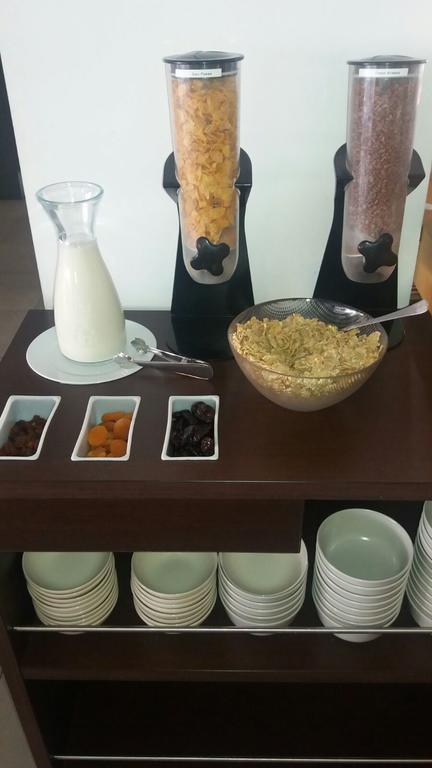 Eco Alcala Suites Madryt Zewnętrze zdjęcie