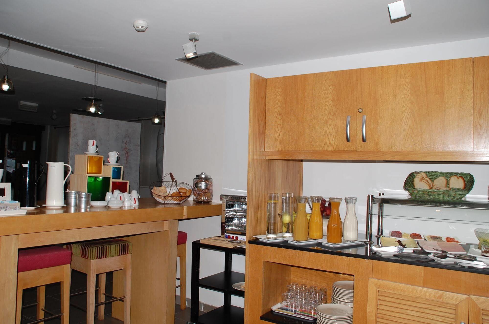 Eco Alcala Suites Madryt Zewnętrze zdjęcie